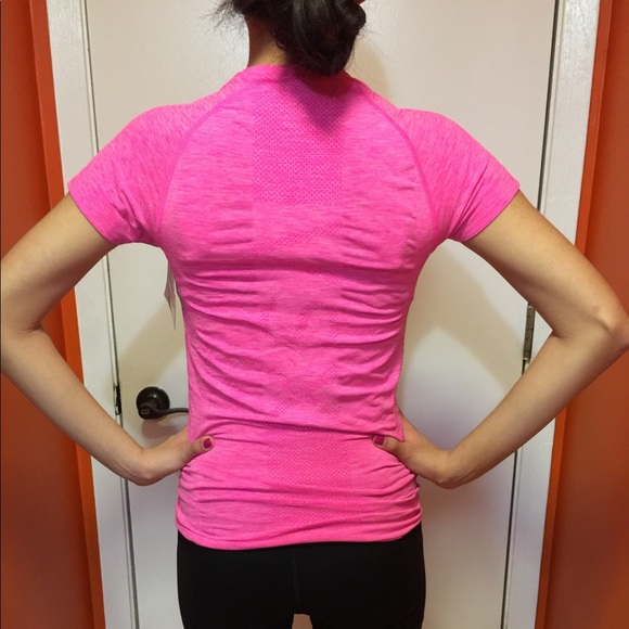 - Victoria’s secret workout mesh top price for each - Picture 3 of 8